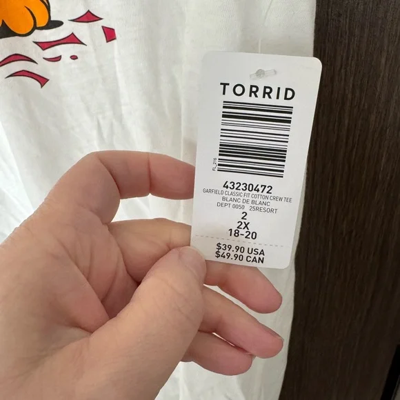 Adorable Garfield tshirt!! - Picture 2 of 3